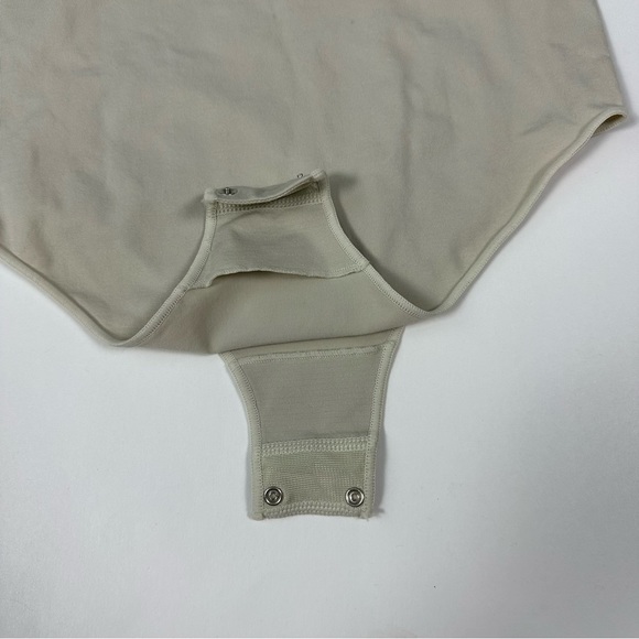 Skims Adjustable Bodysuit - Picture 5 of 6